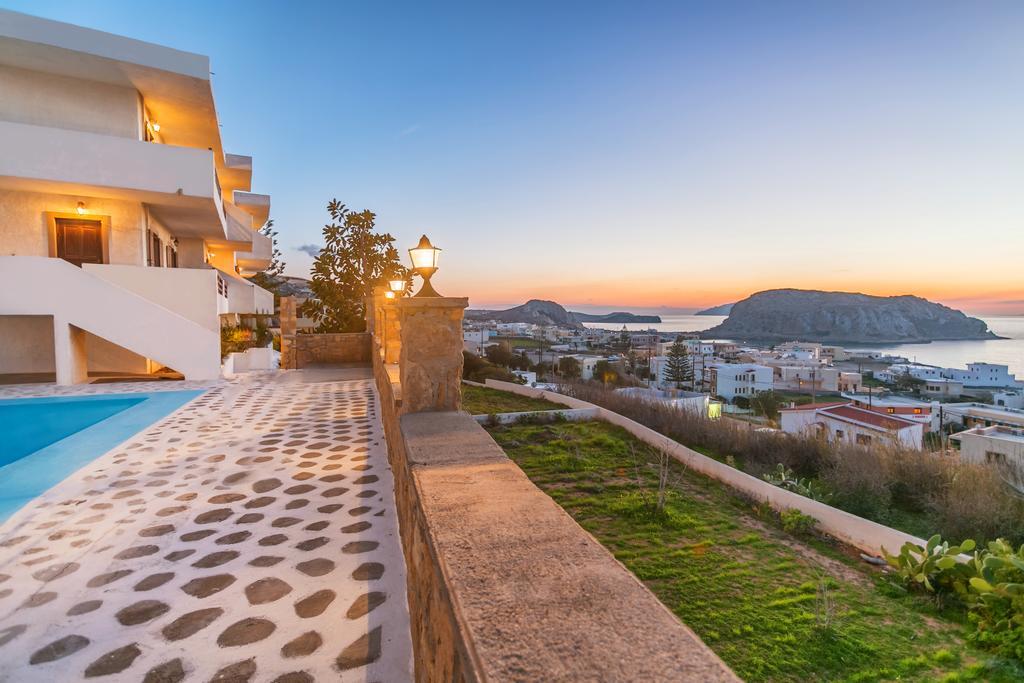 Yiannis Ηotel Foiníkion エクステリア 写真