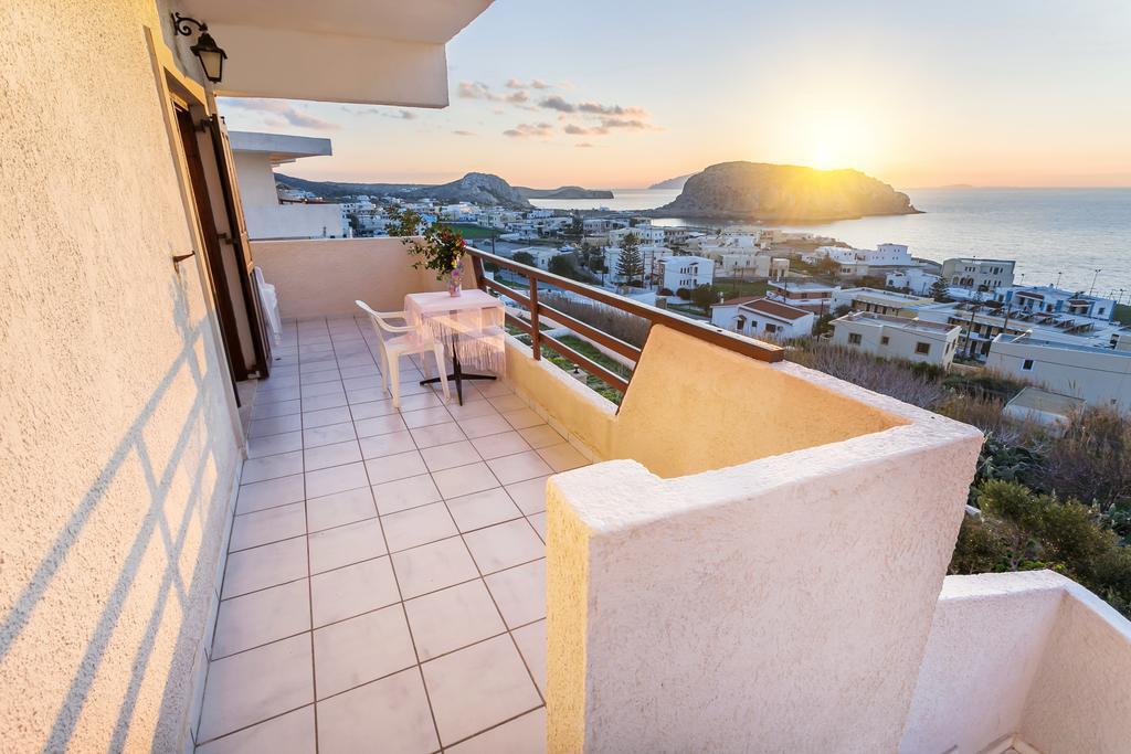 Yiannis Ηotel Foiníkion エクステリア 写真