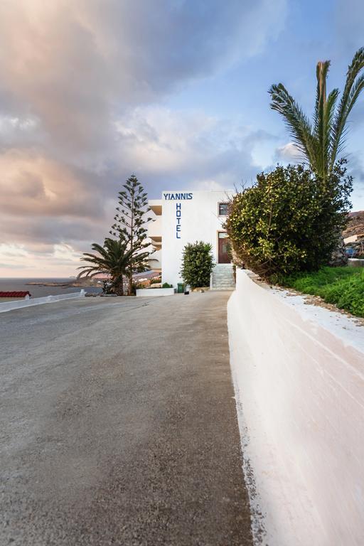 Yiannis Ηotel Foiníkion エクステリア 写真